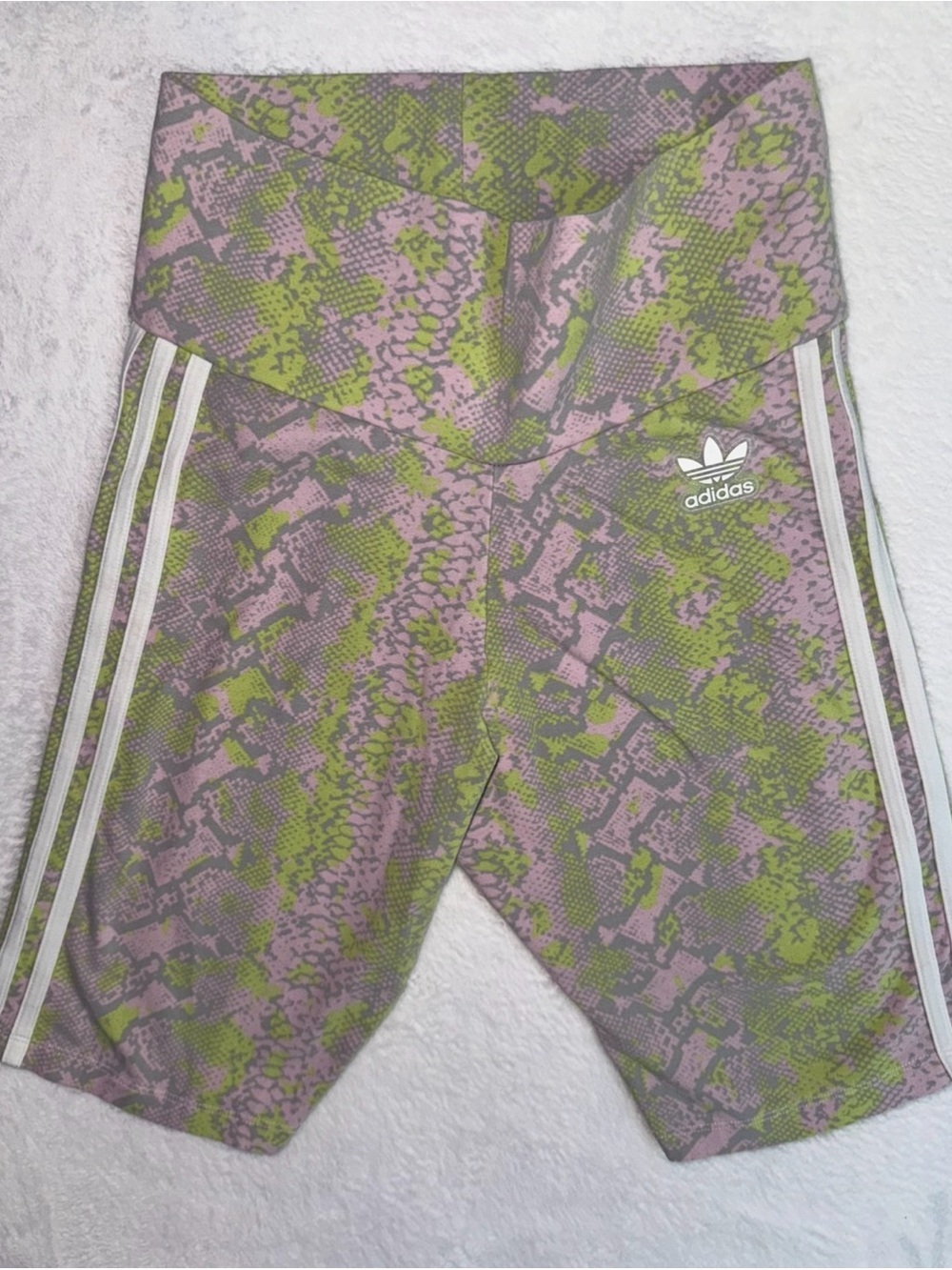Adidas Originals Snake Print Bike Shorts Small - Picture 10 of 12